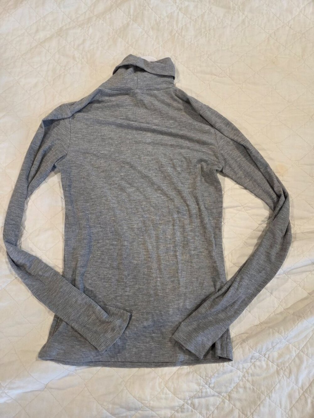 Gray Ribbed Turtle Neck - Picture 2 of 4